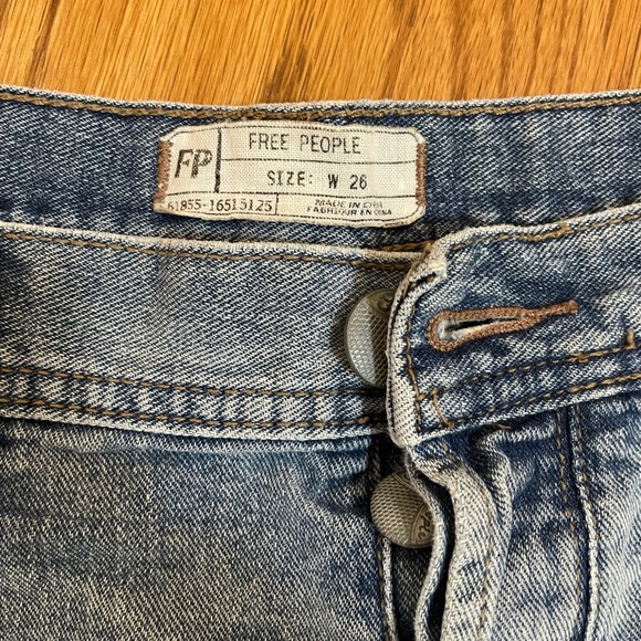 Free People jean shorts - Picture 3 of 4